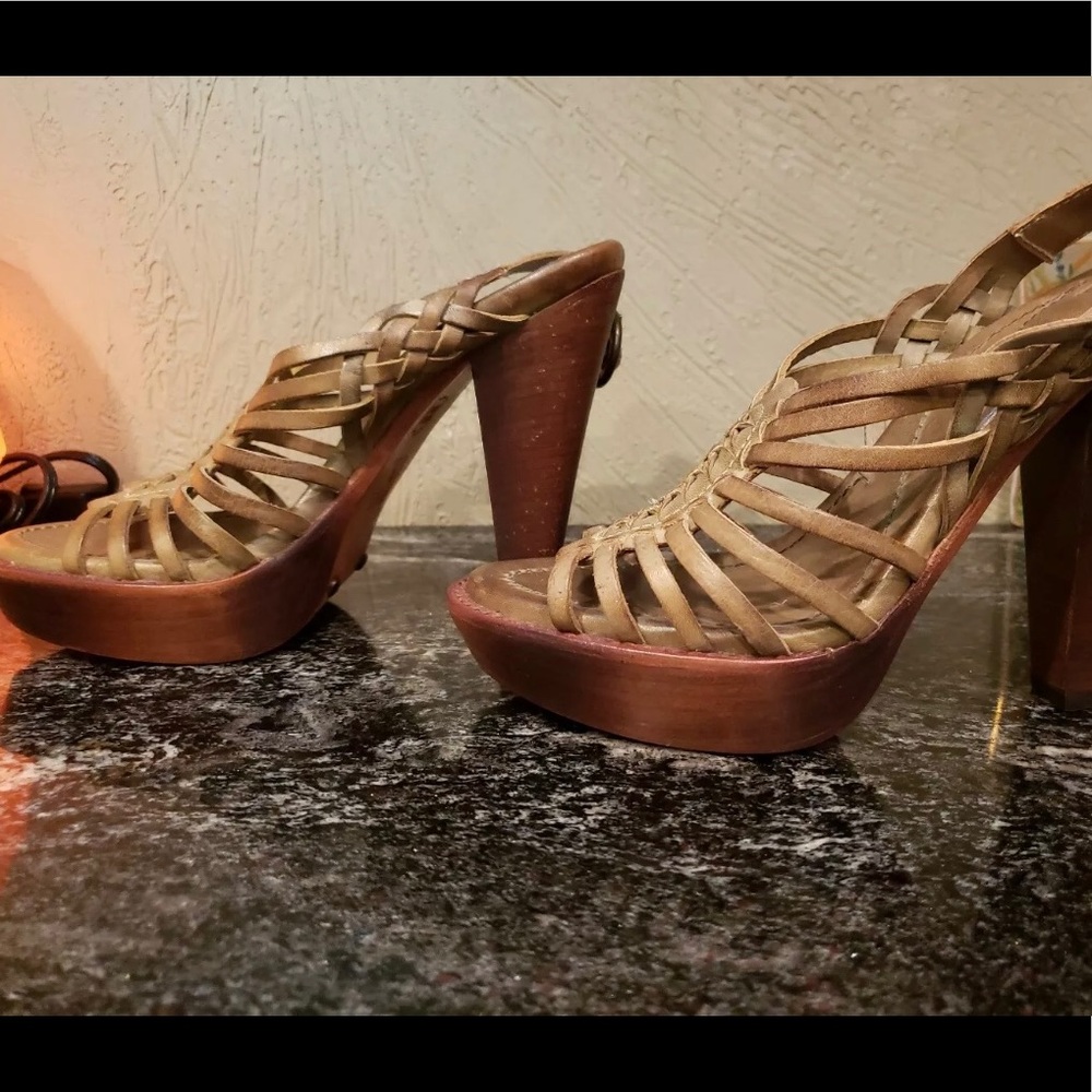 Frye Olive Green wooden heels. 7.5